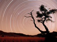 Image_0024.namibia.namib_desert.namib-naukluft_park.star_trails